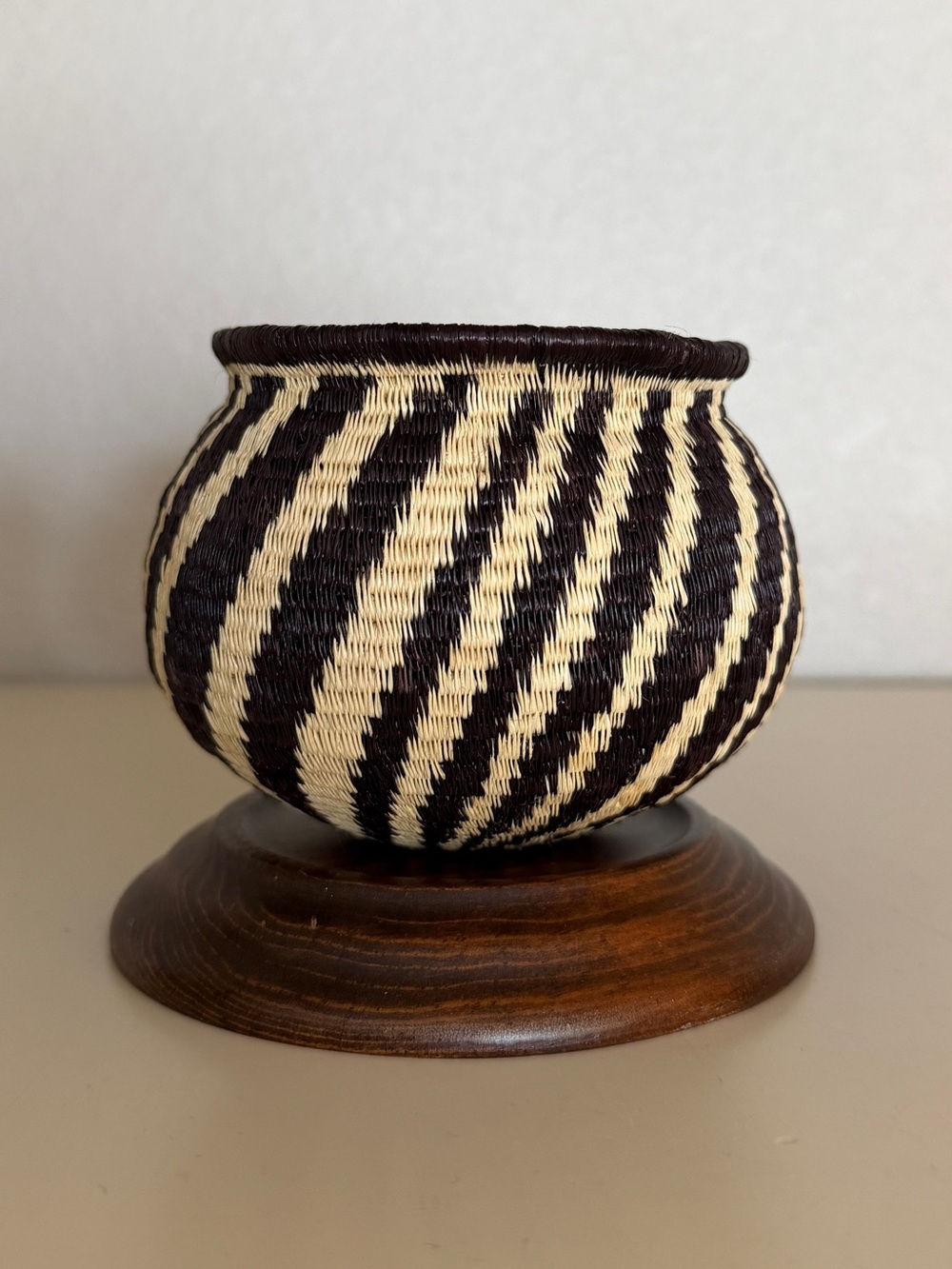Handwoven Black & Natural Spiral Mini Zigzag Basket from Panama